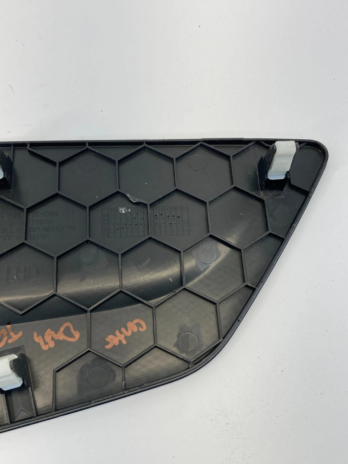 2011-2016 KIA OPTIMA FRONT RIGHT CENTER DASH SPEAKER GRILLE COVER 84724-2T010