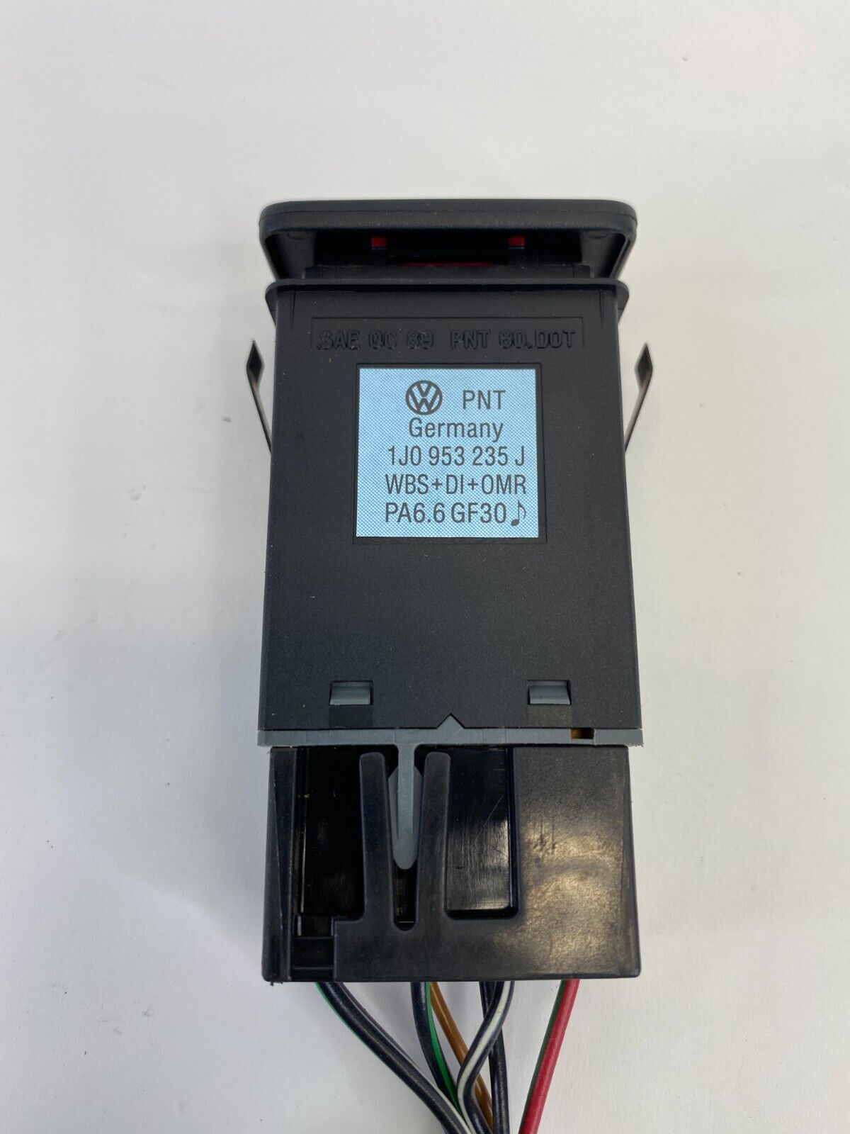 99-05 Volkswagen Jetta Emergency Hazard Light Control Button Switch 1J0953235J