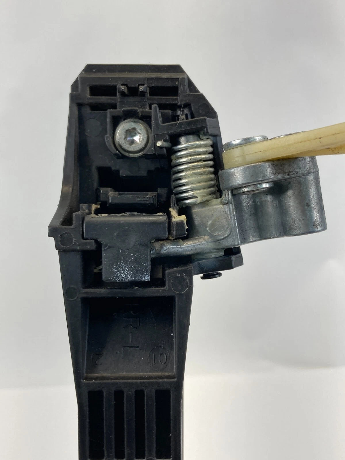 2010-2014 SUBARU LEGACY REAR LEFT SIDE EXTERIOR OUTSIDE DOOR HANDLE ASSEMBLY