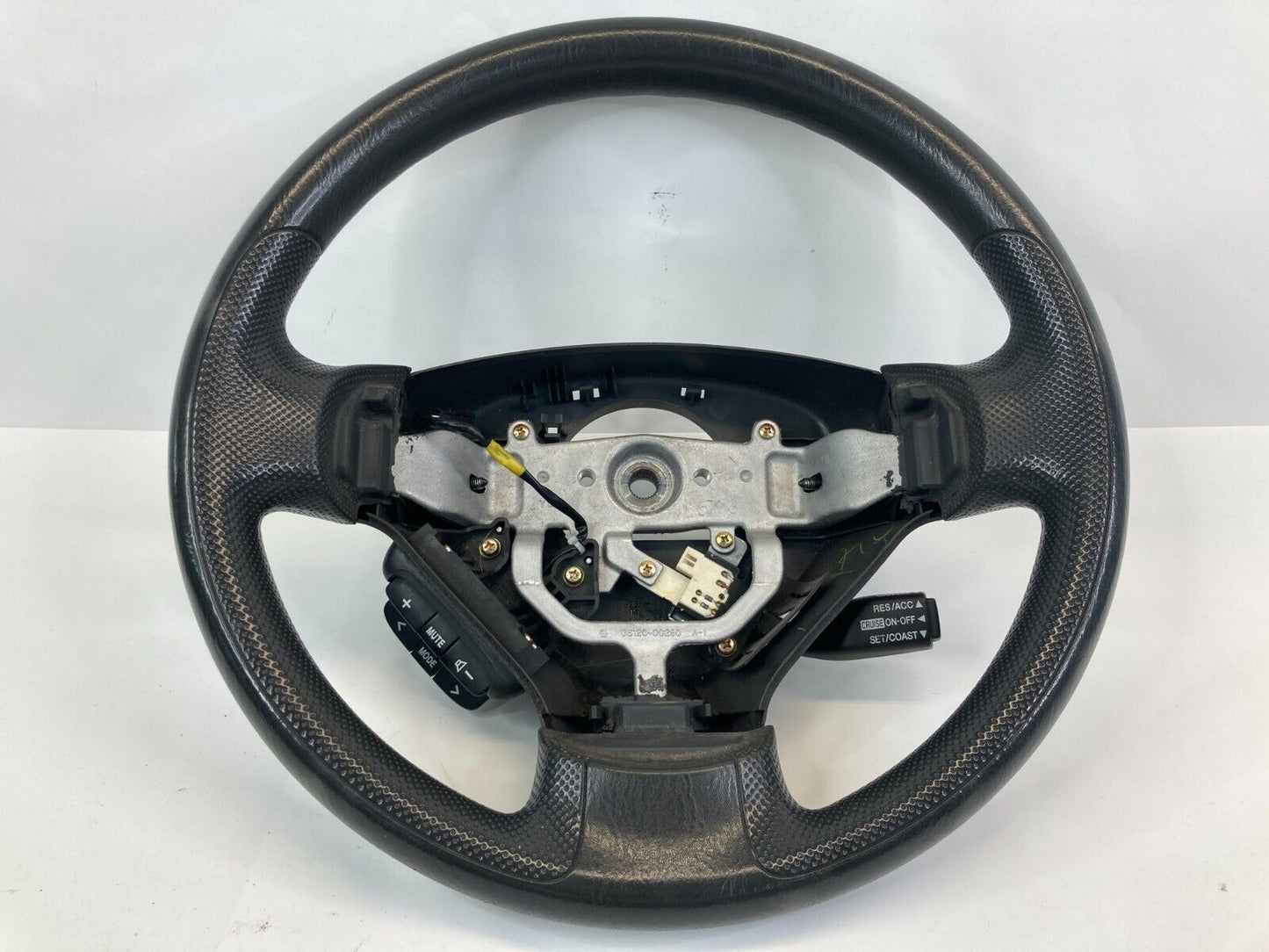 2003 2004 2005 Suzuki Grand Vitara 4WD Steering Wheel W/ Cruise Controls OEM