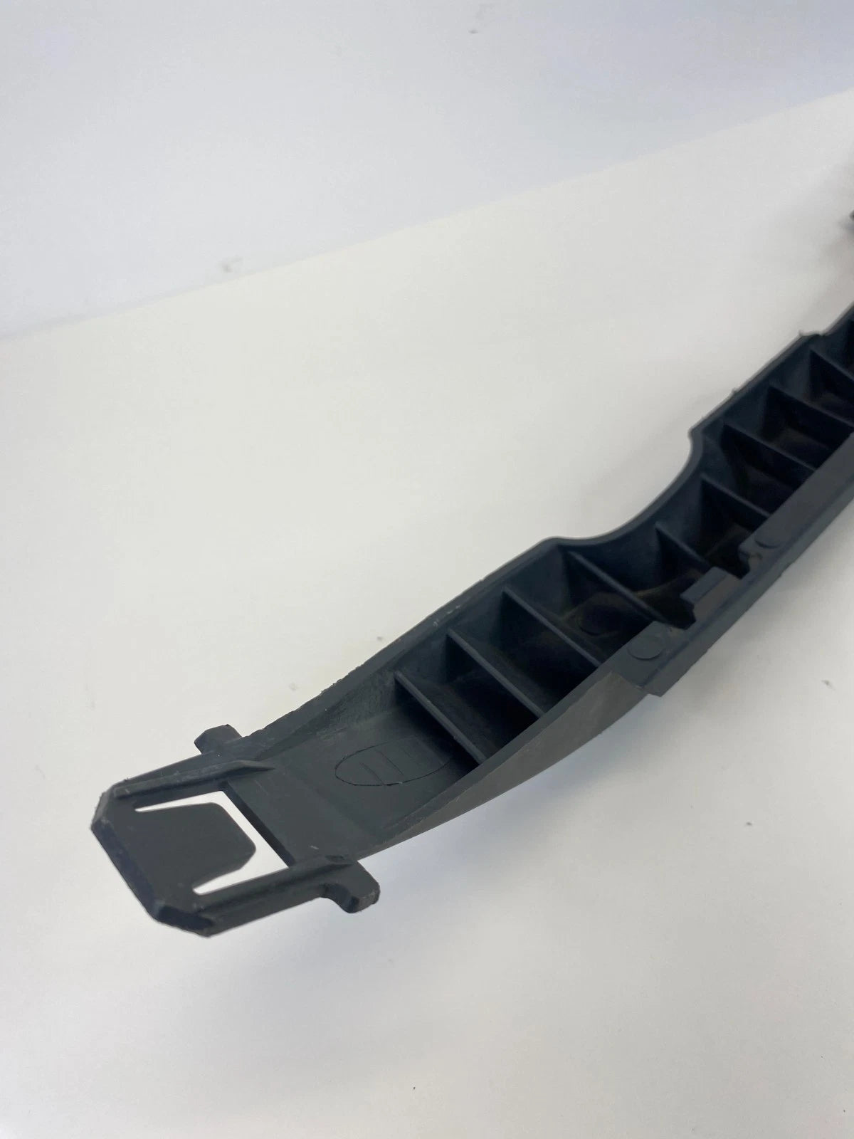 2010-2013 Buick LaCrosse Front Bumper Right Side Fascia Support 22759449 OEM