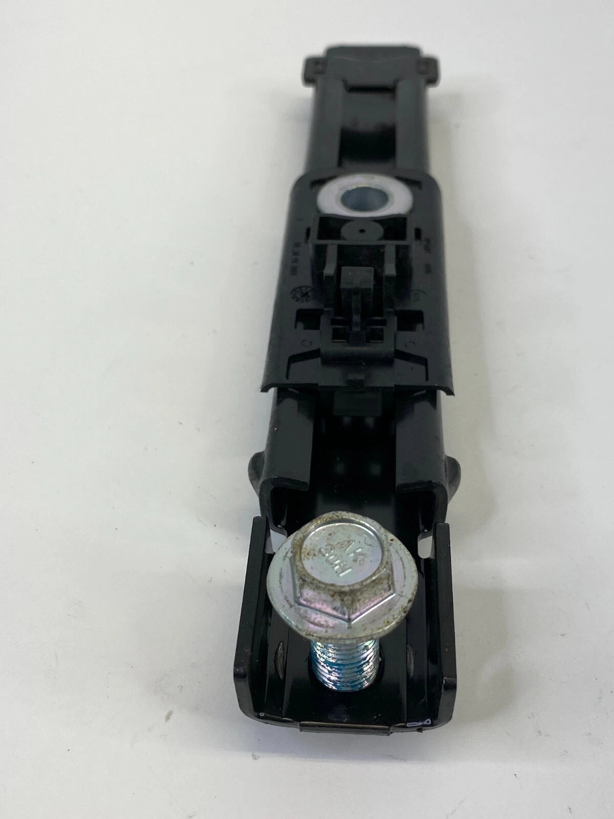 2007-2011 HYUNDAI ACCENT 3-DR FRONT LEFT SEAT BELT HEIGHT ADJUSTER 5116340E1A