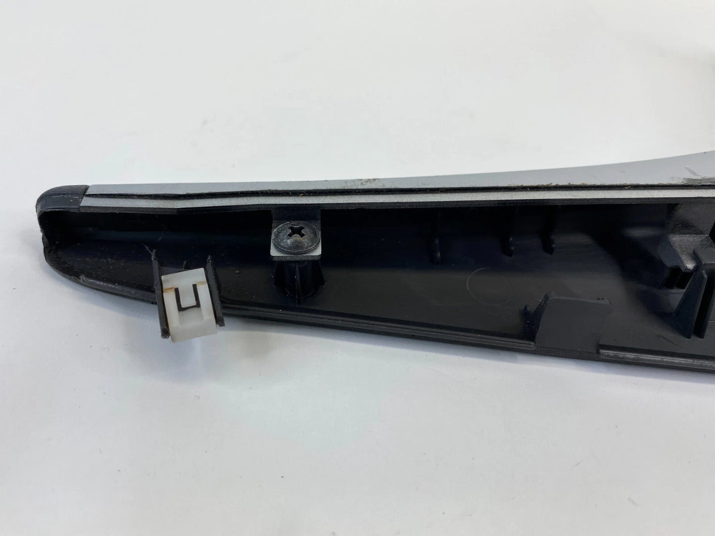 2011-2014 HYUNDAI SONATA CENTER CONSOLE LH TRIM PANEL MOLDING OEM 84691-3Q000