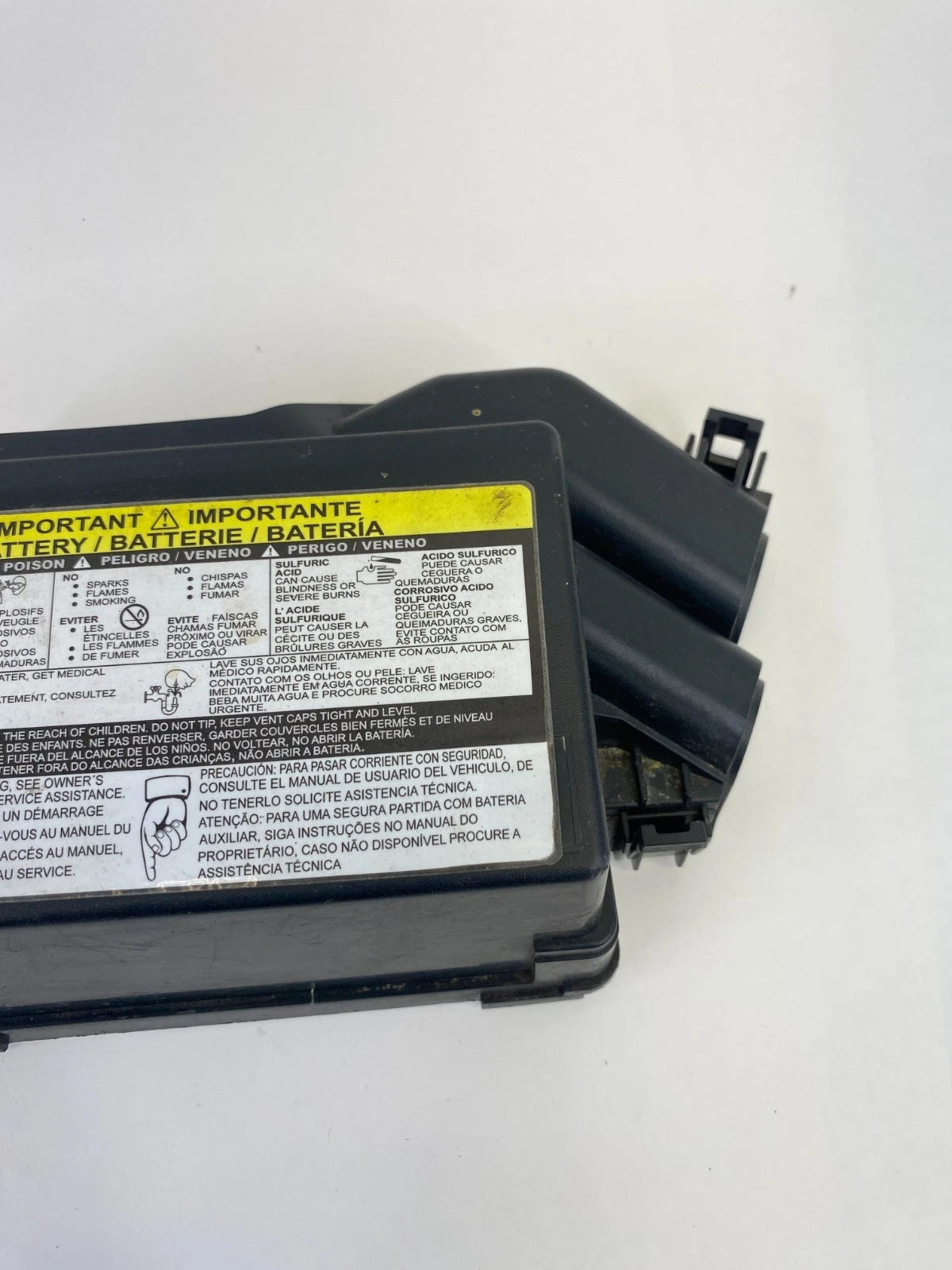 2015-2019 Nissan Versa 1.6L Engine Fuse Relay Box Fusebox Cover Lid 284B8-1HA0B