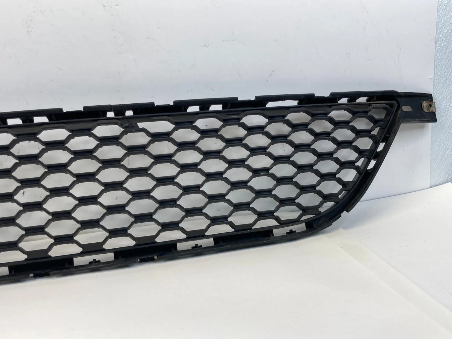 2013-2016 Dodge Dart Front Bumper Center Lower Grill Grille Assembly 68081409AA
