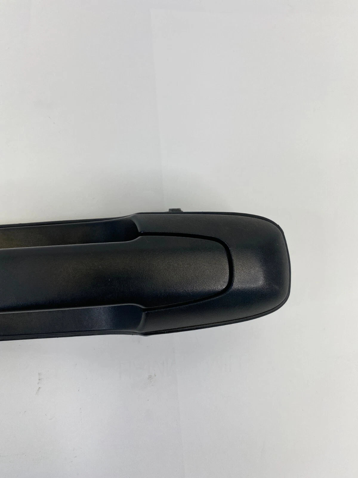 1999-2003 SUZUKI GRAND VITARA FRONT LH SIDE EXTERIOR DOOR HANDLE 82820-65D00 OEM
