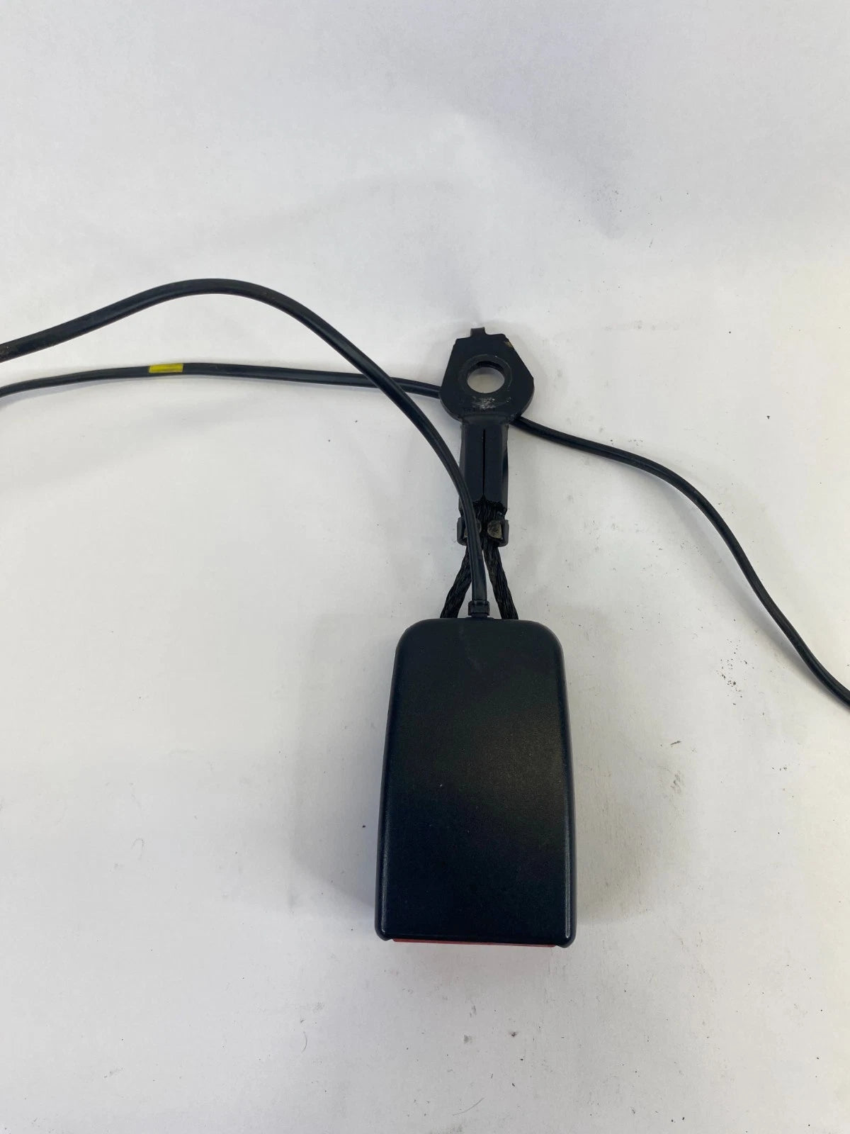 2010-2015 MERCEDES-BENZ GLK350 FRONT RIGHT SEAT BELT BUCKLE A240-860-2469 OEM