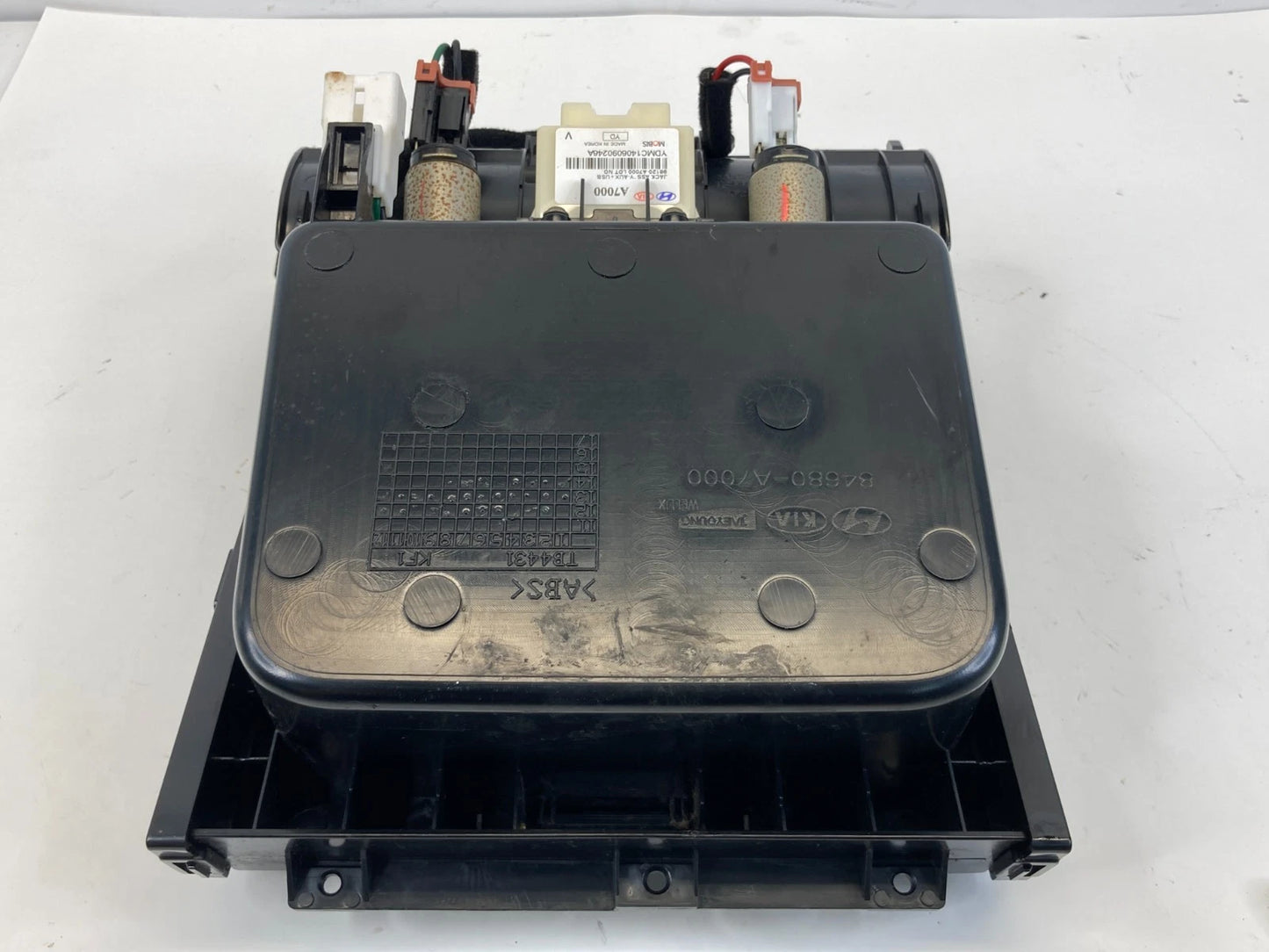 14-16 Kia Forte Center Console Accessory Storage Tray w/ Aux & USB 84680-A7000