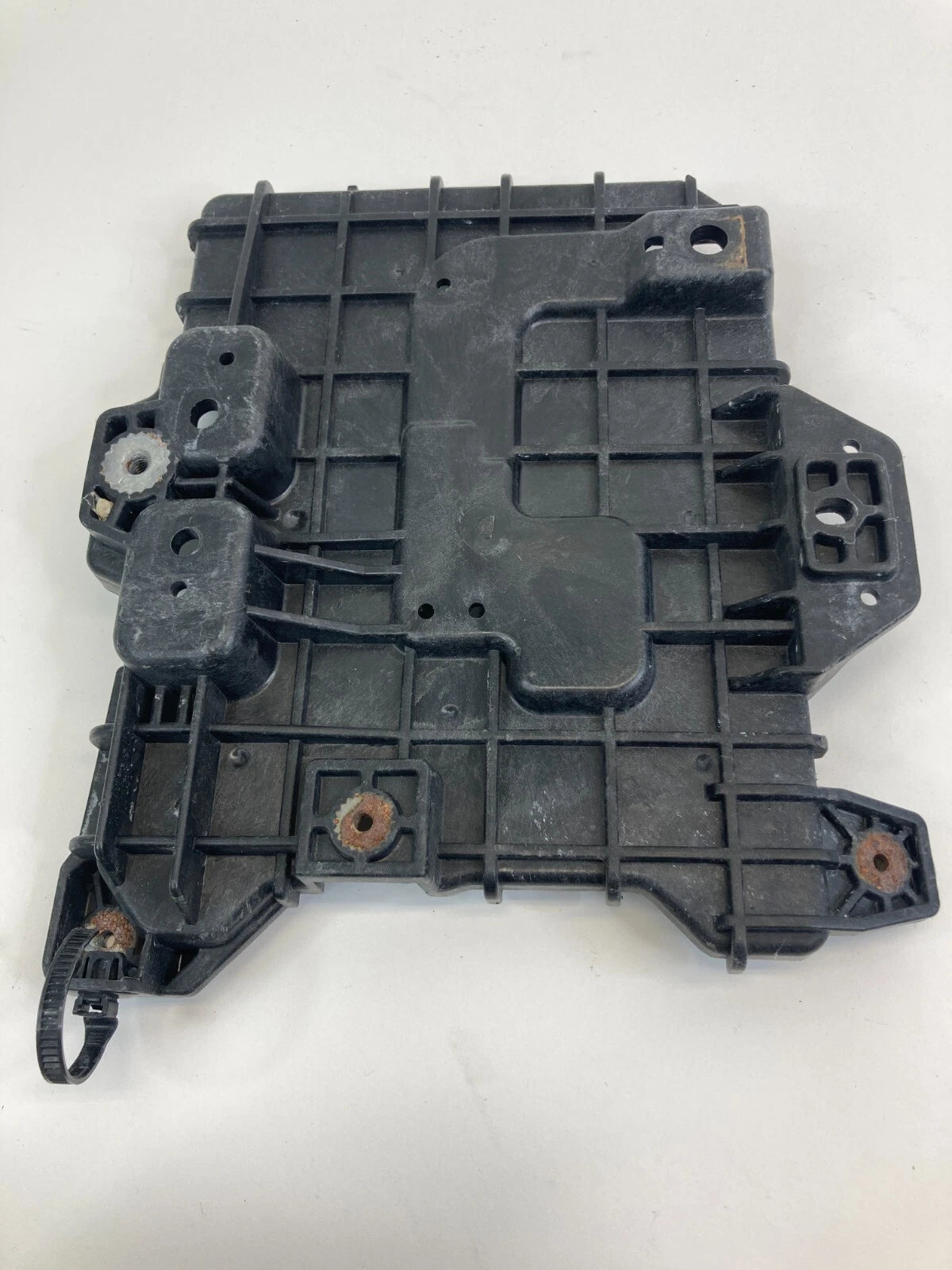 2012-2017 KIA RIO BATTERY TRAY PAD HOLDER COVER TRIM 37150-1W100 OEM