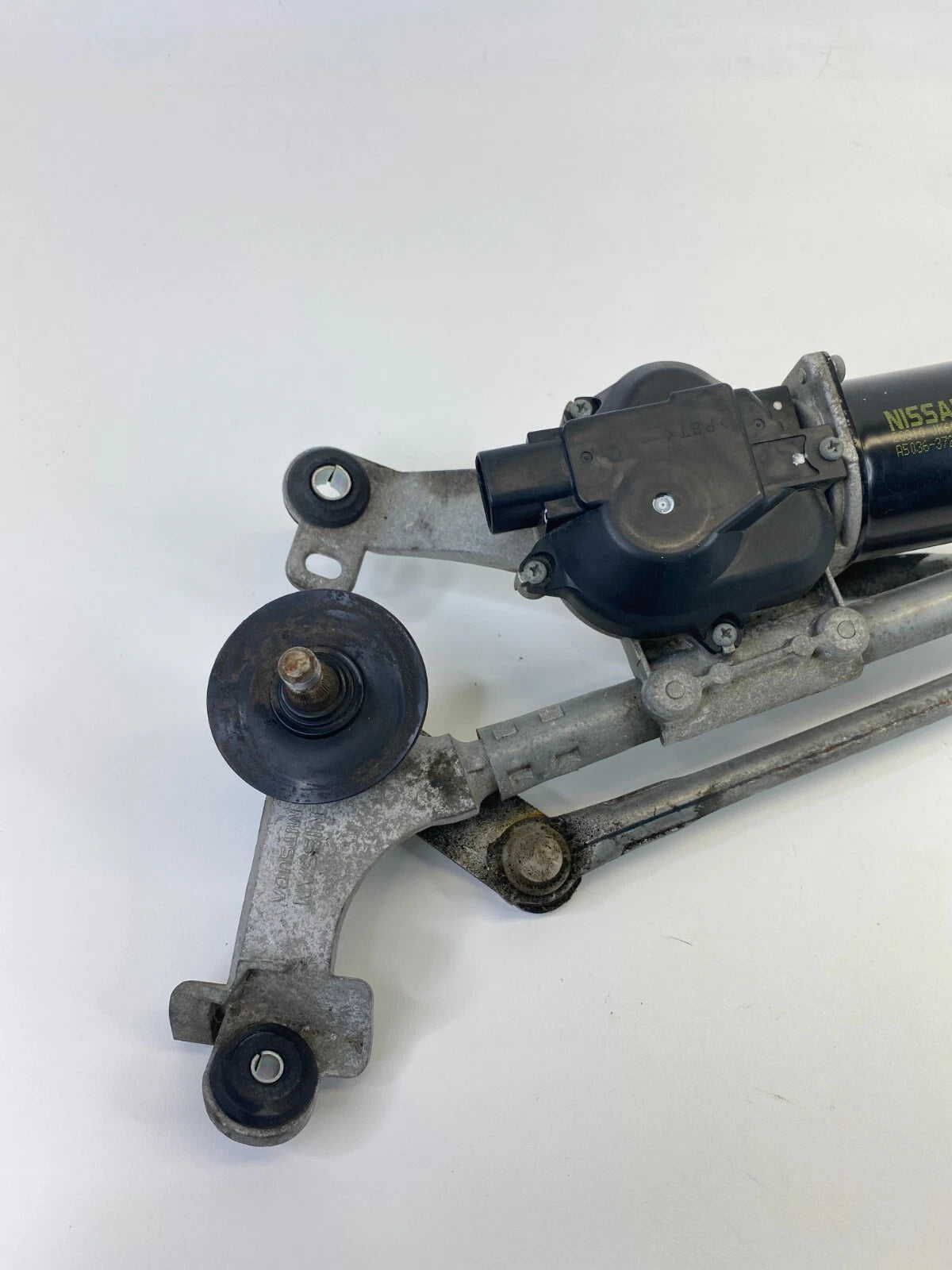 2007 2008 INFINITI G35 FRONT WINDSHIELD WIPER MOTOR & LINKAGE 28810-JK600 OEM