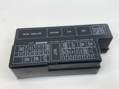 2001-2004 Nissan Pathfinder 3.5L A/T Under Hood Fuse Relay Box Cover Cap OEM