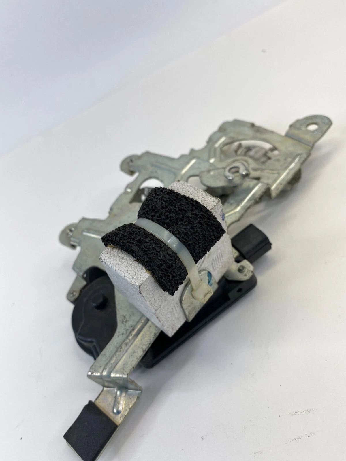 2005-2010 HONDA ODYSSEY REAR RIGHT SLIDING DOOR CRANK HANDLE ACTUATOR MECHANISM