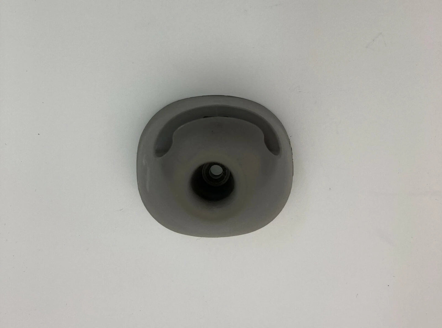 2004 BUICK RAINIER ENVOY TRAILBLAZER SUNVISOR SUN VISOR SHADE RETAINER CLIP OEM