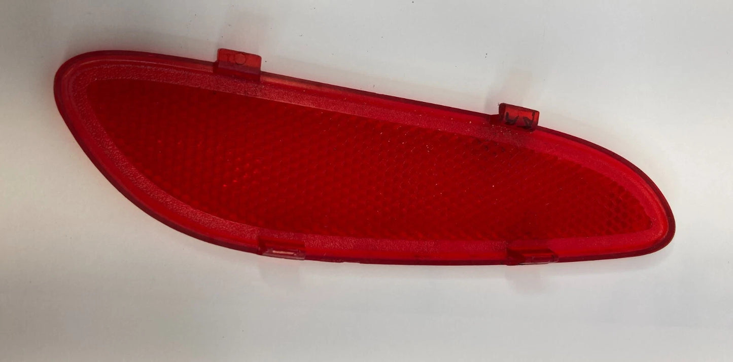 2002-2009 CHEVROLET TRAILBLAZER FRONT RIGHT INNER DOOR REFLECTOR LIGHT LAMP LENS