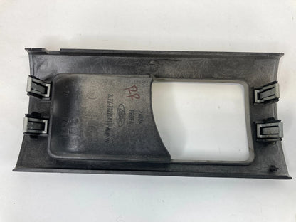 03-06 LINCOLN NAVIGATOR REAR RIGHT INNER DOOR HANDLE BEZEL COVER 2L7X-78275A18