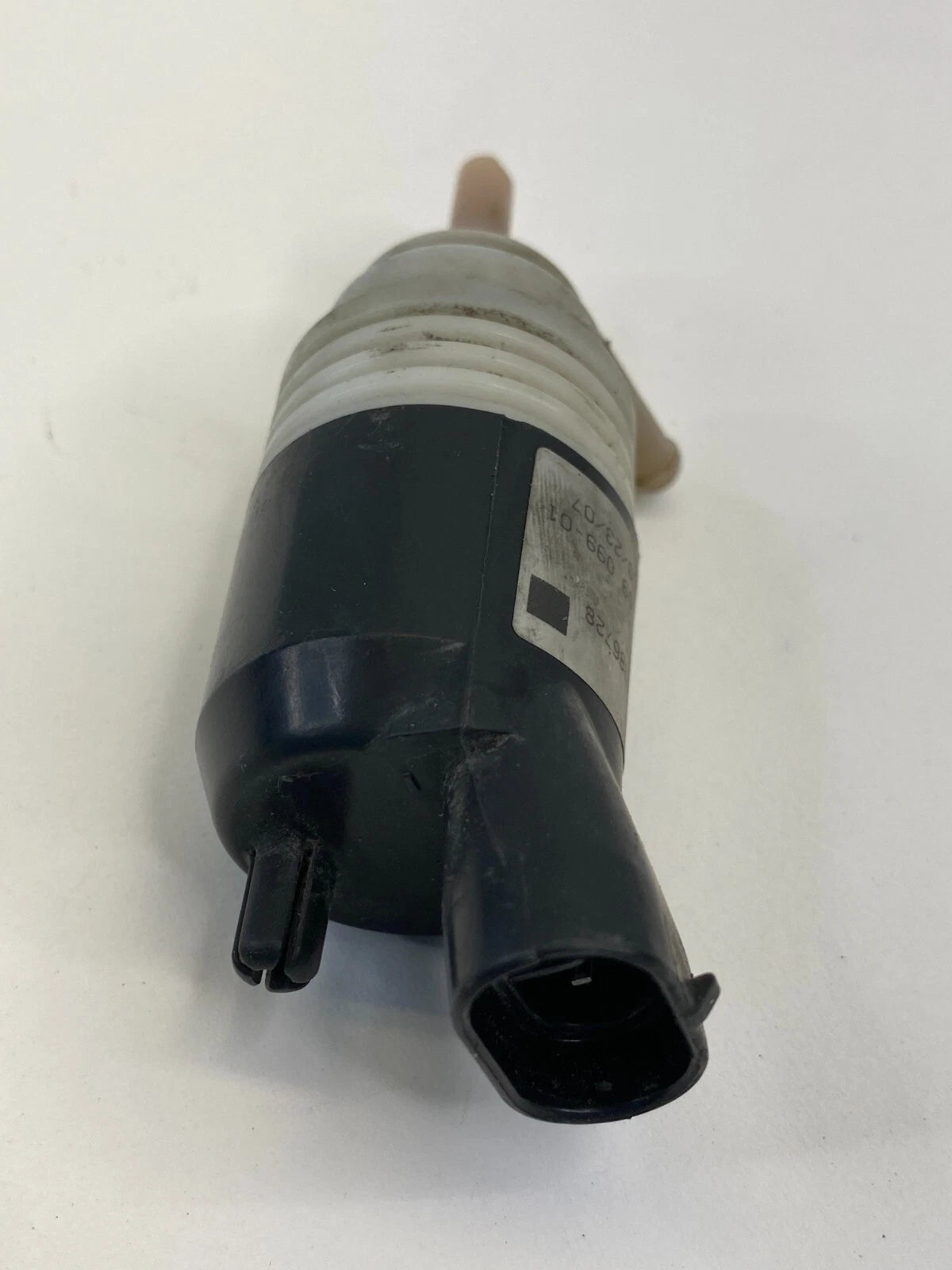 2005-2009 CHEVROLET TRAILBLAZER REAR WINDOW WASHER FLUID PUMP 10386728 OEM