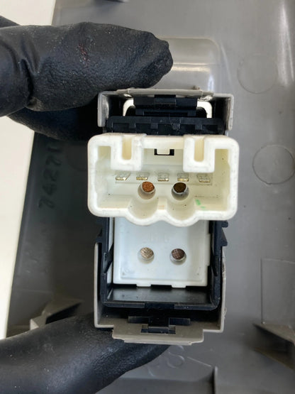 03-08 TOYOTA COROLLA REAR RIGHT DOOR WINDOW SWITCH W/BEZEL 7427102050A OEM