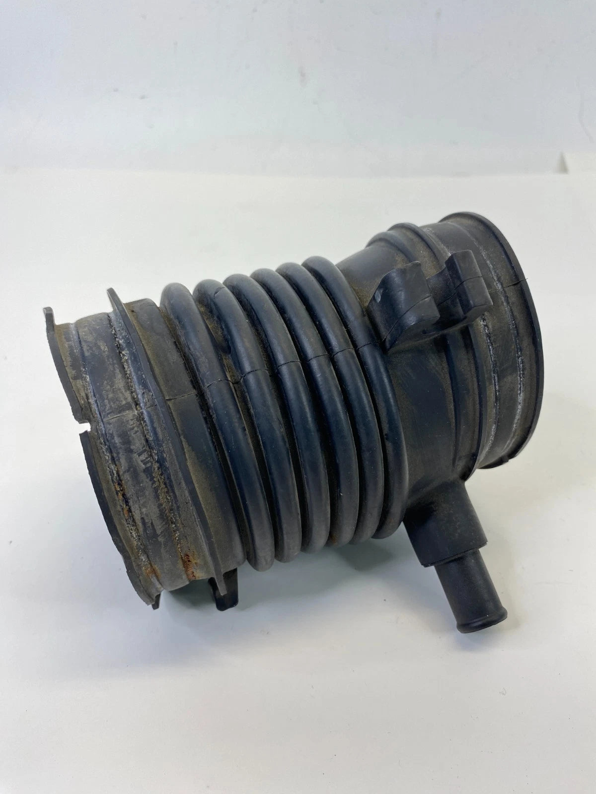 2007-2009 LEXUS RX350 3.5L AIR CLEANER INTAKE HOSE DUCT TUBE 17881-0P050 OEM