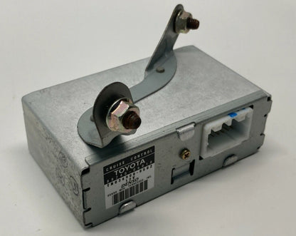 1997 1998 LEXUS ES300 CRUISE CONTROL MODULE COMPUTER ASSEMBLY 88240-06010 OEM