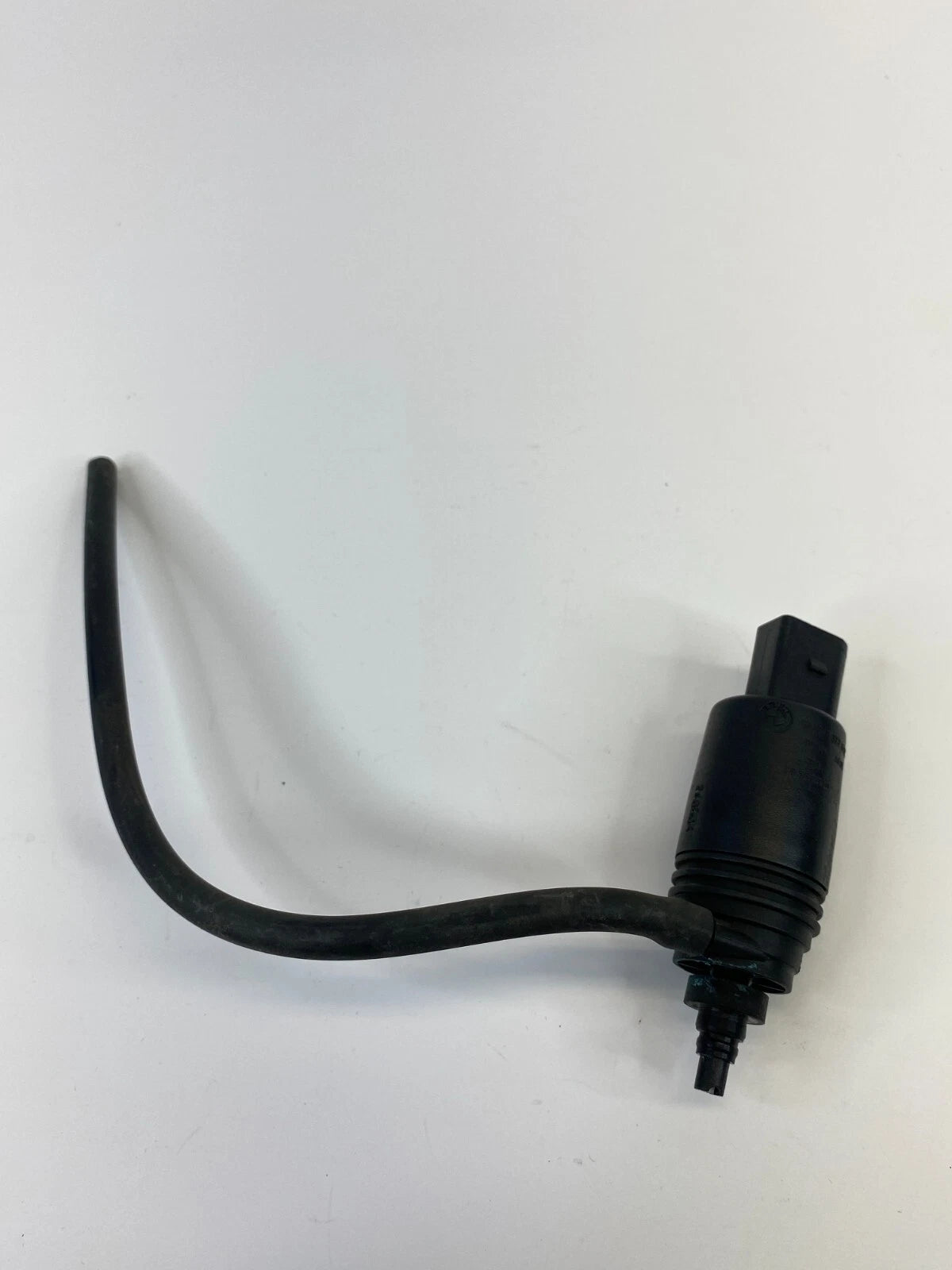 2003-2005 LAND ROVER RANGE ROVER WINDSHIELD WASHER WASH PUMP 67128377612 OEM