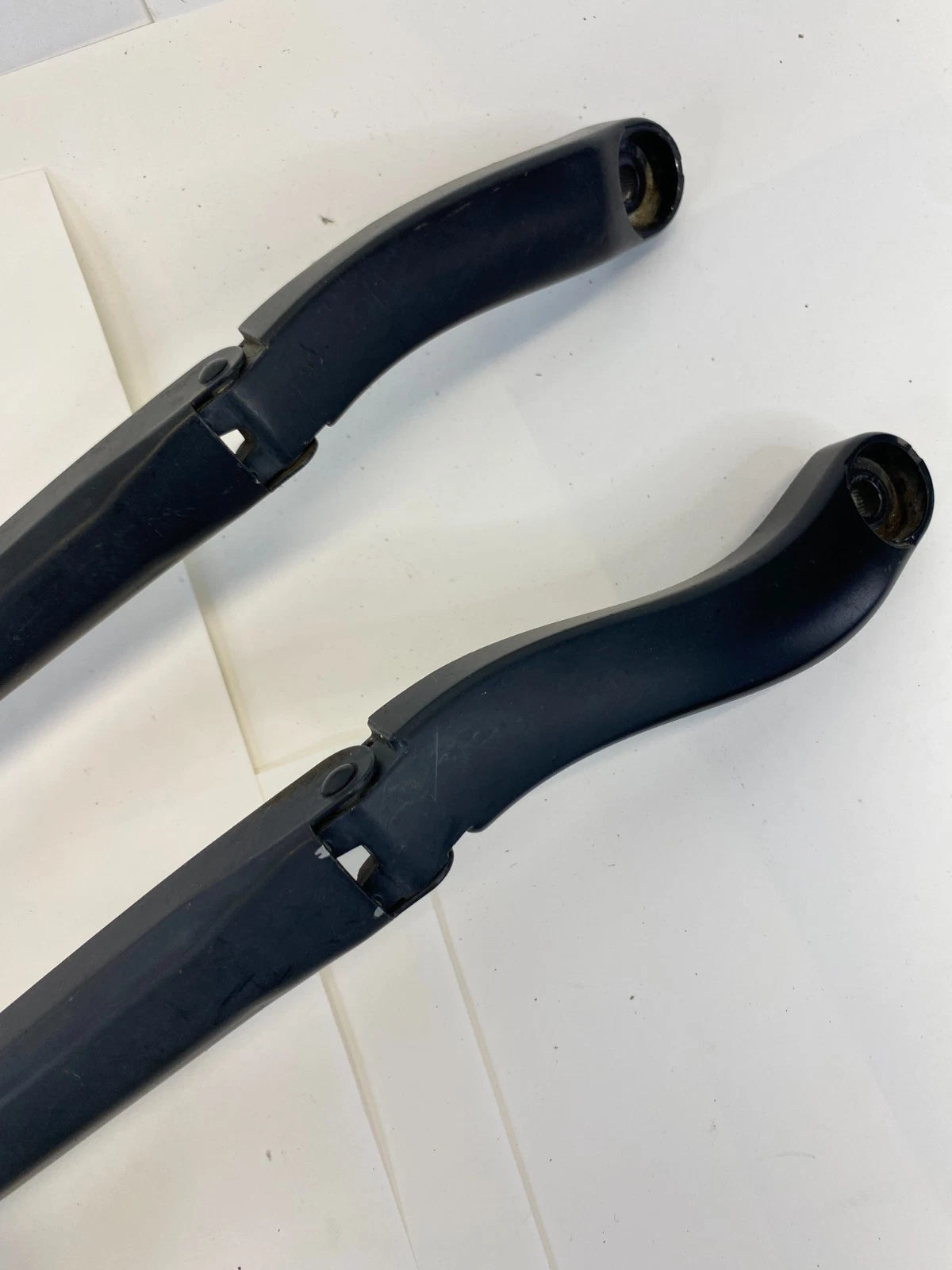 08-20 DODGE GRAND CARAVAN FRONT LEFT & RIGHT WINDSHIELD WIPER ARM PAIR SET OEM