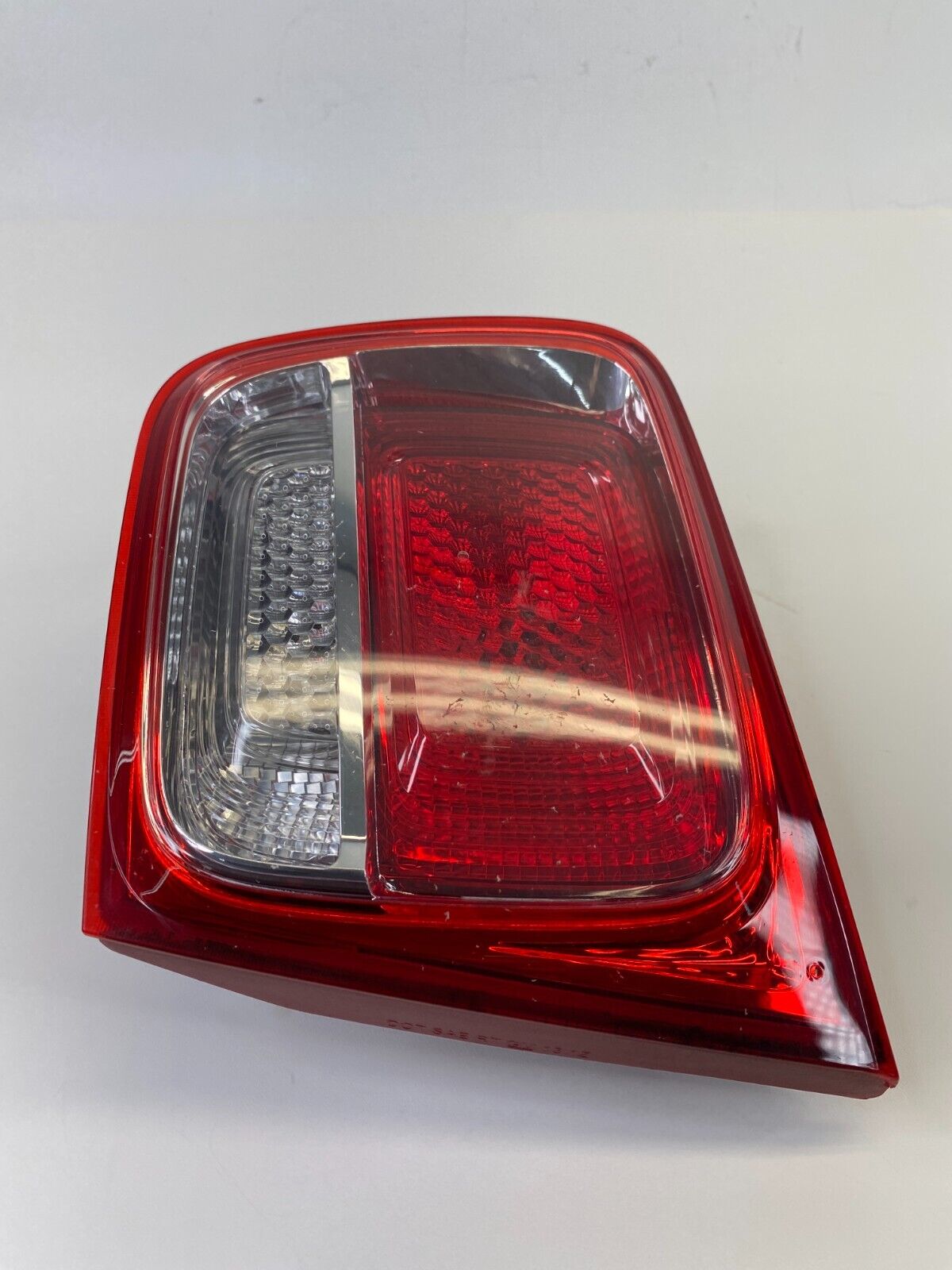 2013-2015 Chevrolet Malibu Right Passenger Side Tail Light Inner Taillight Lamp