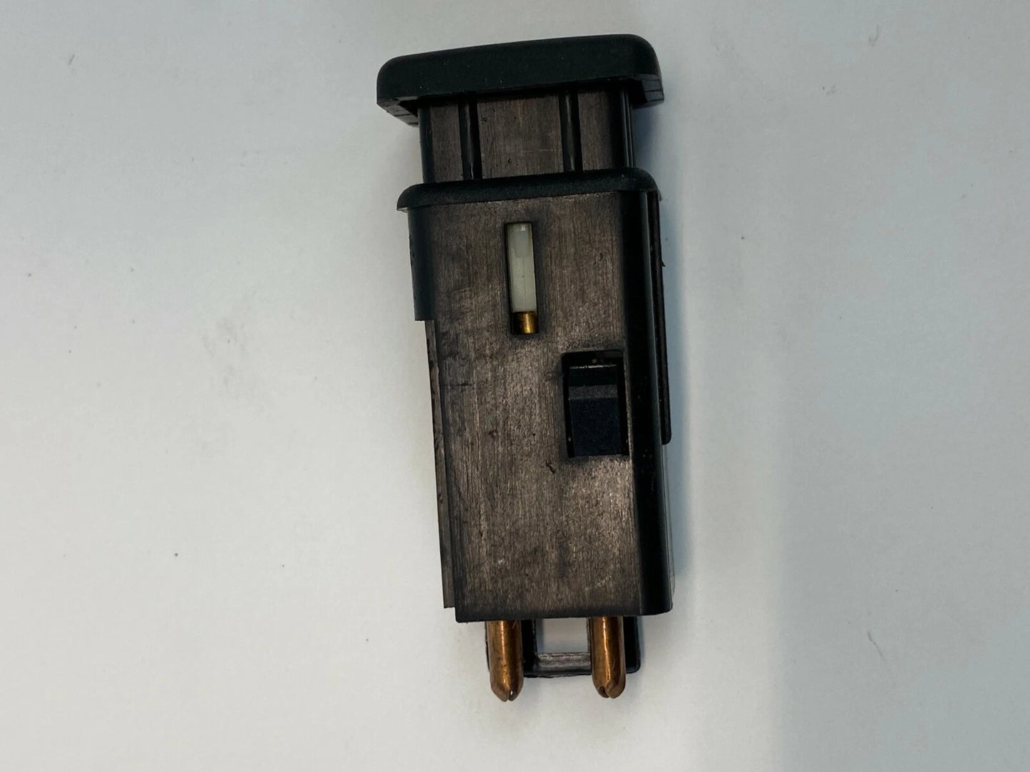 2003 2004 LAND ROVER DISCOVERY WINDOW ISOLATOR LOCK SWITCH BUTTON YUG500150PUY