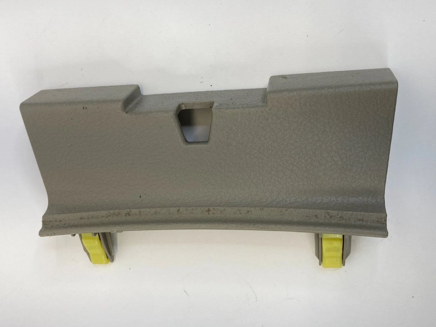 2007-2011 TOYOTA CAMRY CENTER CONSOLE ARMREST LID LATCH CATCH COVER TRIM OEM