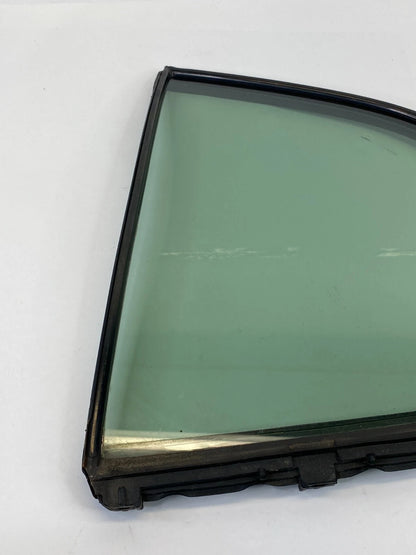 98-05 LEXUS GS300 GS400 REAR LEFT SIDE DOOR VENT QUARTER WINDOW GLASS 6818930100