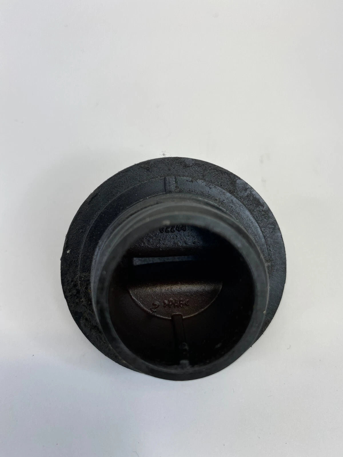 2006-2010 CHRYSLER TOWN & COUNTRY ENGINE OIL FILLER FLUID TANK CAP SAE 5W-20