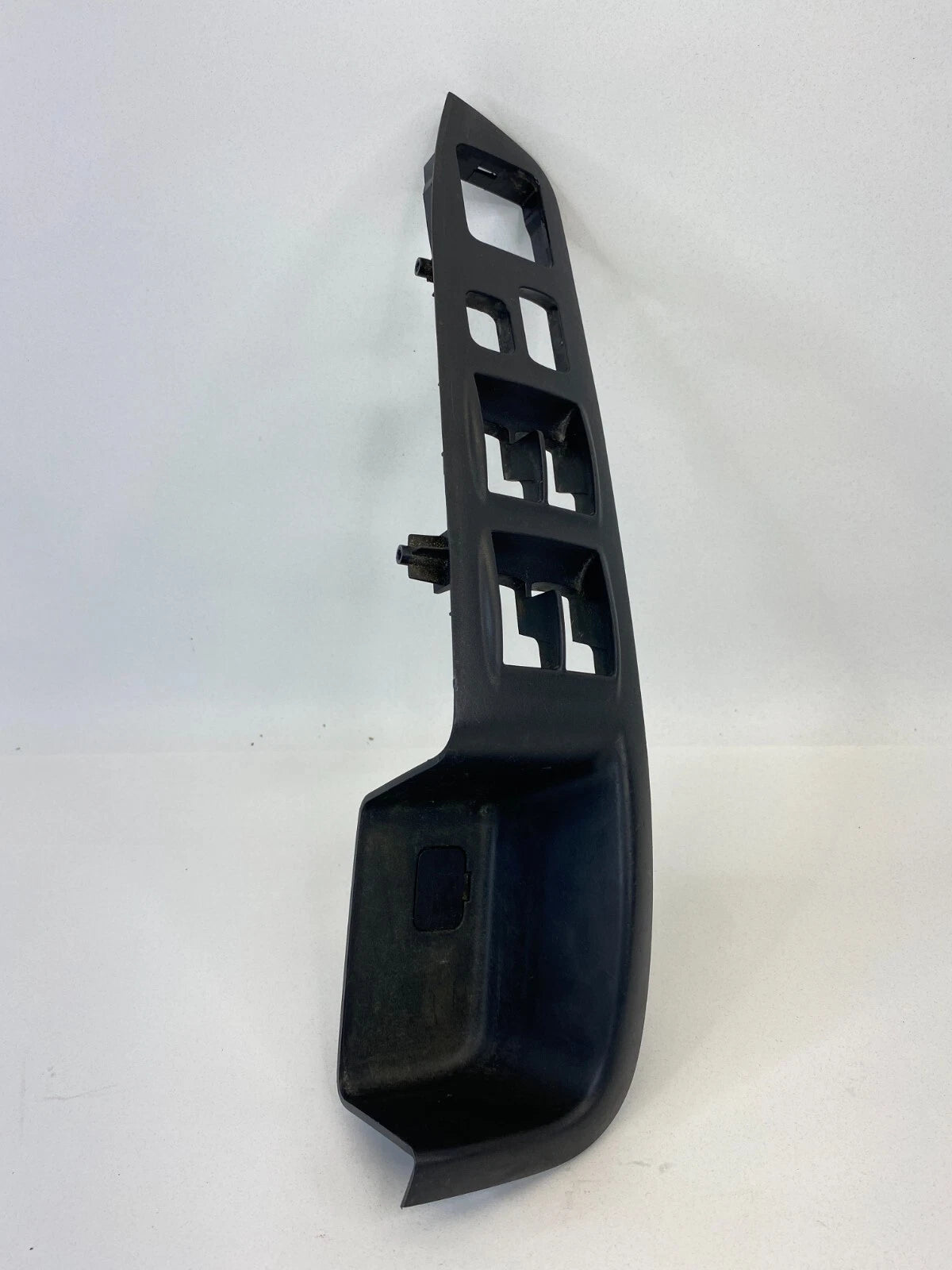 2007-2013 MITSUBISHI OUTLANDER FRONT LEFT DOOR WINDOW SWITCH COVER BEZEL SP00251