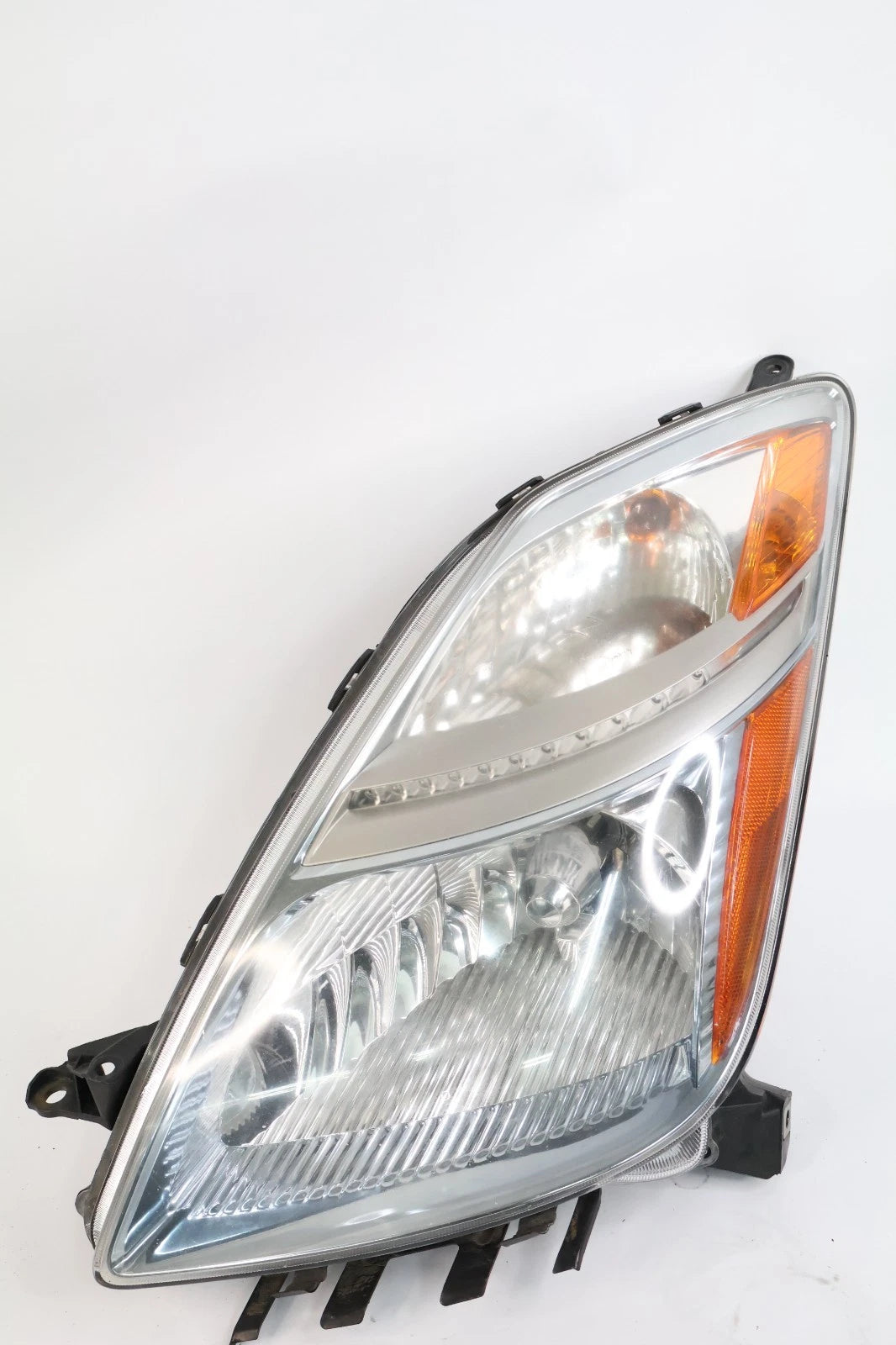 2006-2009 TOYOTA PRIUS D4S LEFT DRIVER HEADLIGHT LAMP XENON HID W/ BALLAST OEM