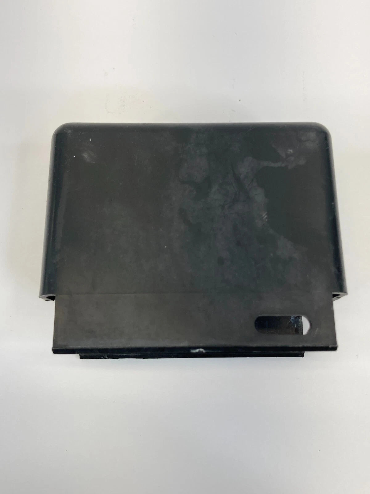 1997-2003 MITSUBISHI MONTERO SPORT 3.0L SMALL FUSE BOX RELAY COVER CAP LID OEM