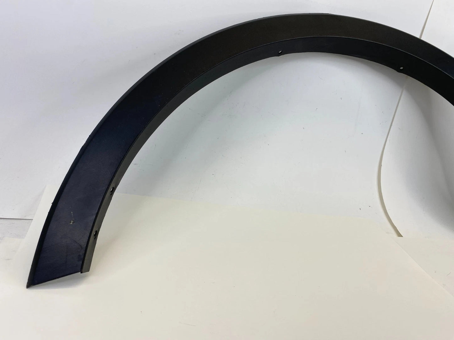 16-19 FORD INTERCEPTOR UTILITY FR RH SIDE FENDER FLARE WHEEL ARCH TRIM MOLDING