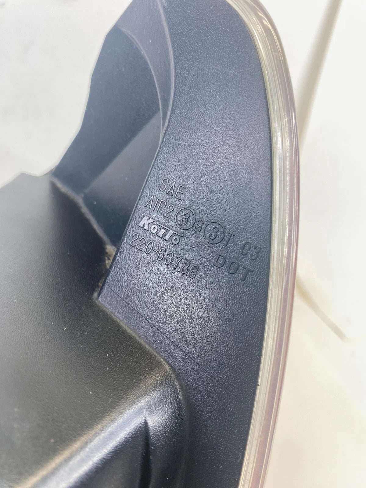 2006 2007 INFINITI M35 REAR RIGHT PASSENGER OUTER TAILLIGHT TAIL LAMP 220-63788