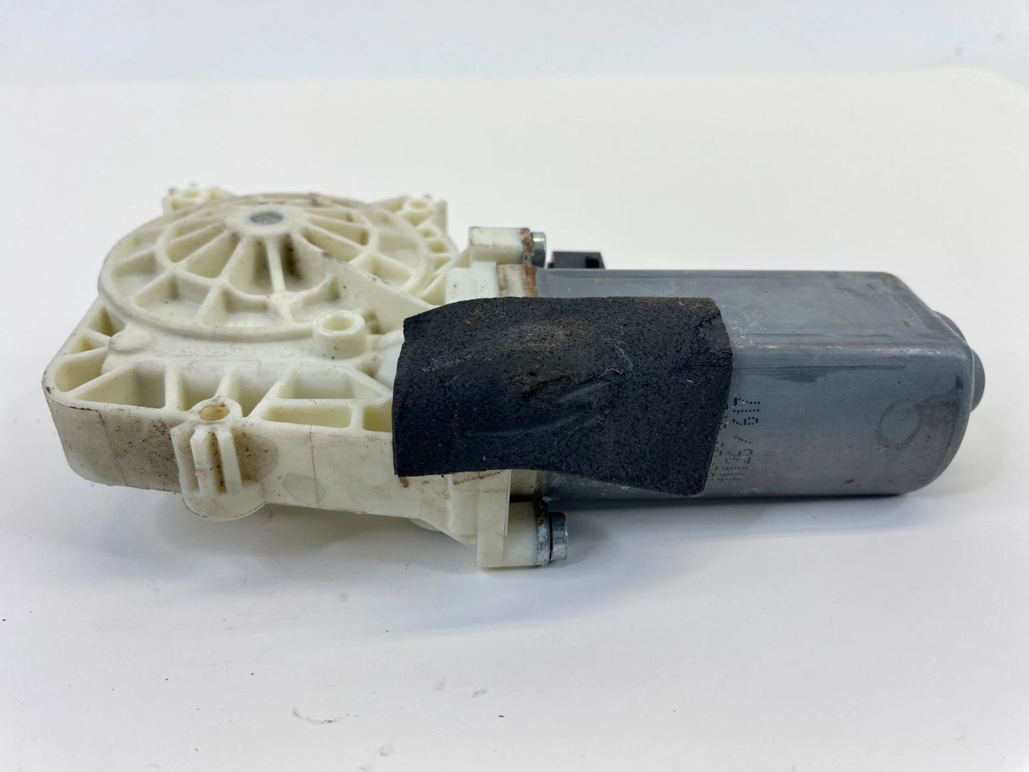 03-11 Saab 9-3 Sedan Front Right Passenger Side Door Window Motor 36.131.604 OEM