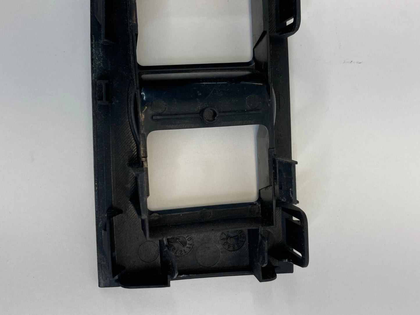 2007-2011 NISSAN ALTIMA FRONT LEFT DRIVER SIDE MASTER WINDOW SWITCH BEZEL OEM