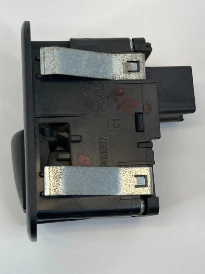 2012-2020 DODGE GRAND CARAVAN REAR RIGHT DOOR WINDOW CONTROL SWITCH 68110869AA