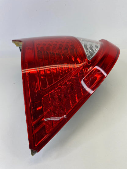 2010 2011 2012 Ford Fusion Sedan Rear Right Side Tail Light Taillight Lamp OEM