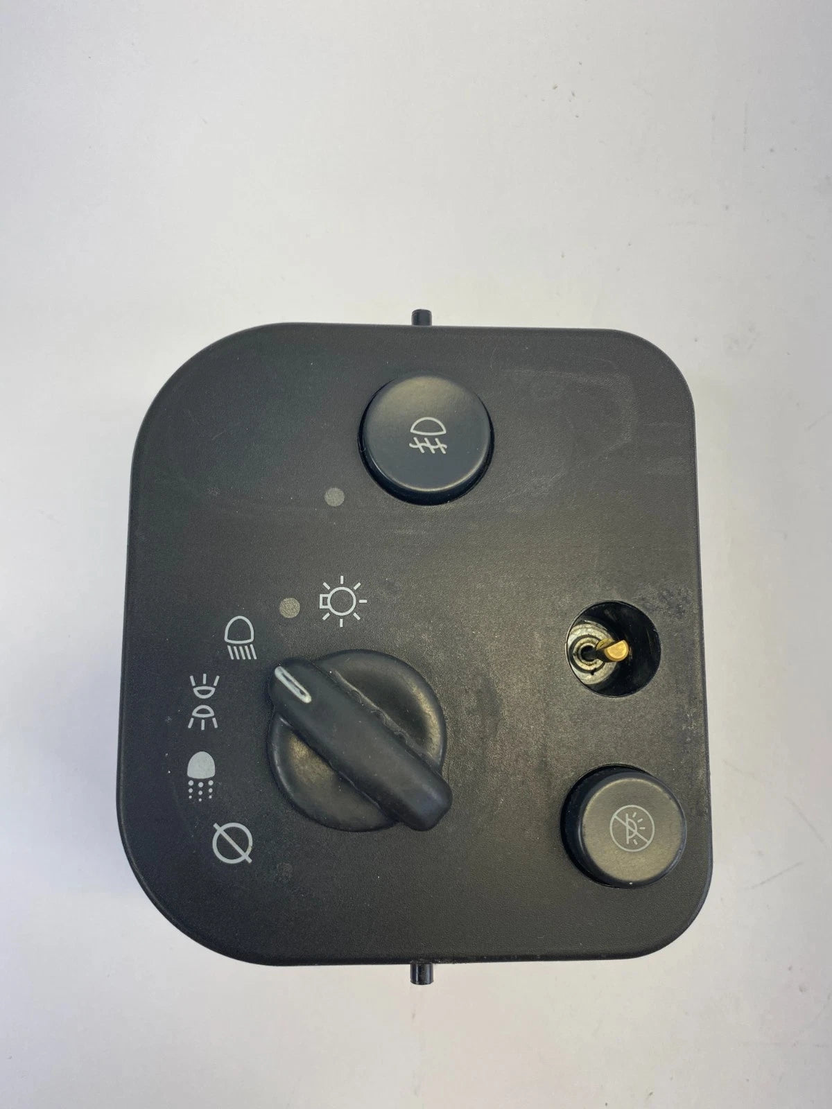 2002-2009 GMC ENVOY HEADLIGHT HEADLAMP FOGLIGHT SWITCH 15067051 OEM