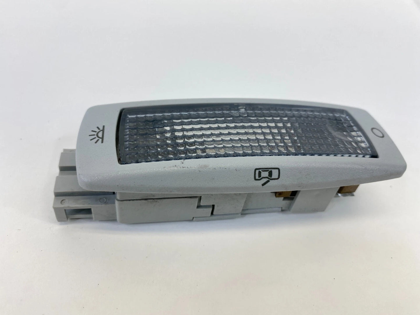 98-10 VOLKSWAGEN BEETLE INTERIOR INNER REAR DOME MAP LIGHT LAMP 3B0947291 OEM