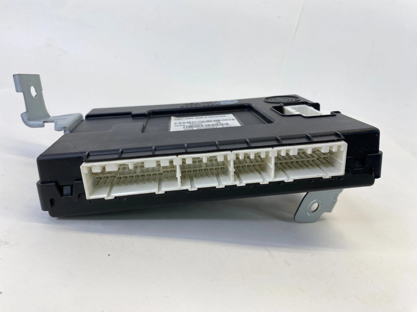 2015-2017 KIA RIO 1.6L L4 A/T BODY CONTROL MODULE UNIT BCM 95400-1WUZ0 OEM