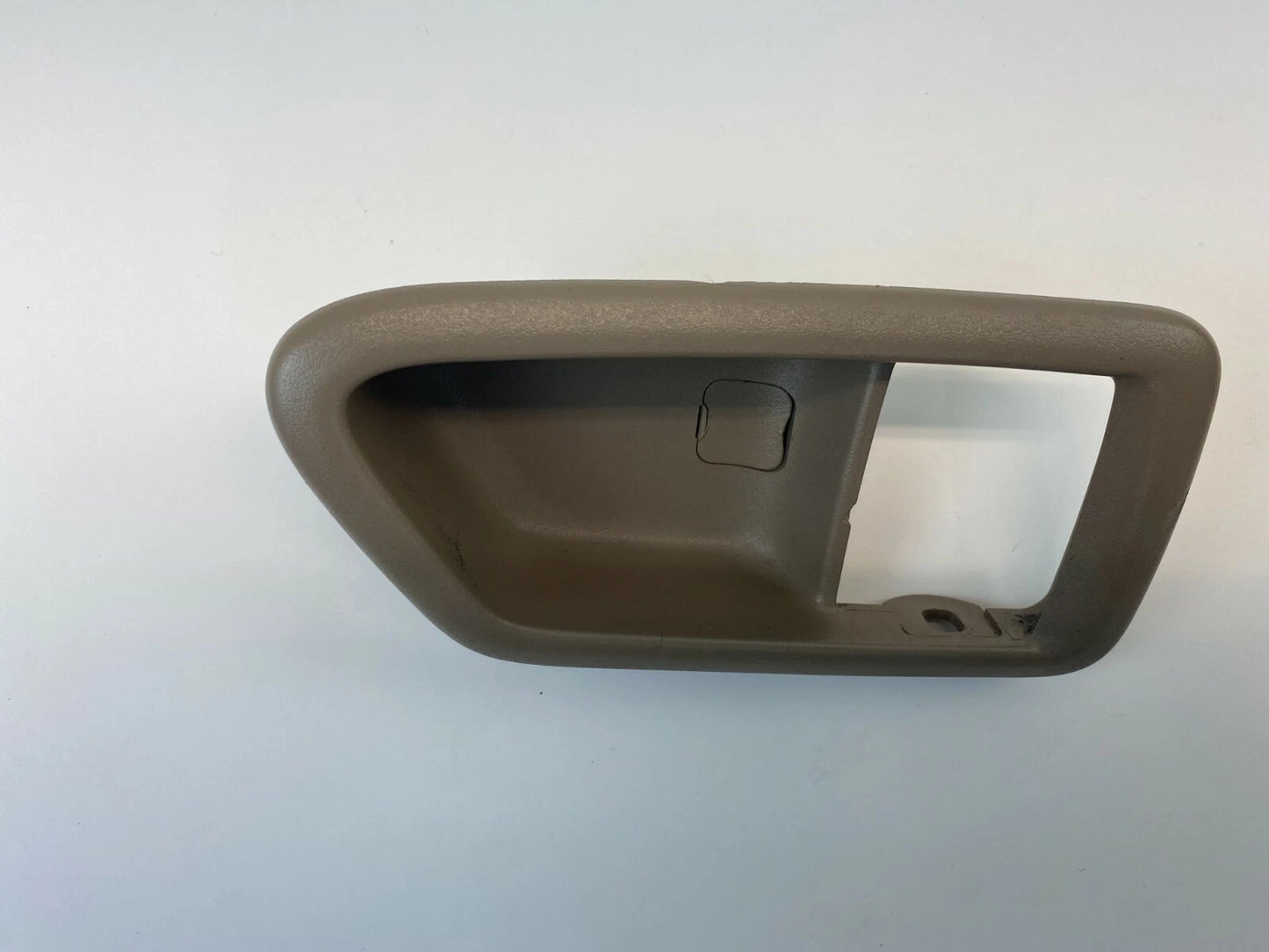 1997-2001 TOYOTA CAMRY REAR RIGHT PASSENGER SIDE INNER DOOR HANDLE BEZEL TRIM