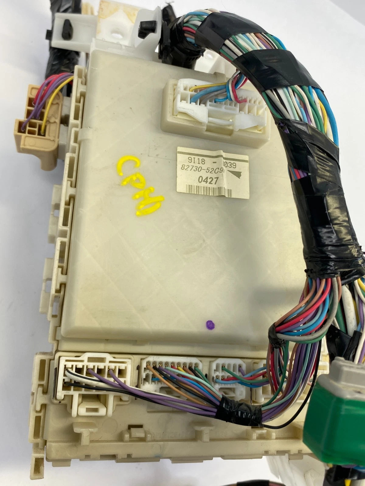 2009 2010 2011 TOYOTA YARIS INTERIOR FUSE BOX JUNCTION BLOCK 82730-52C90