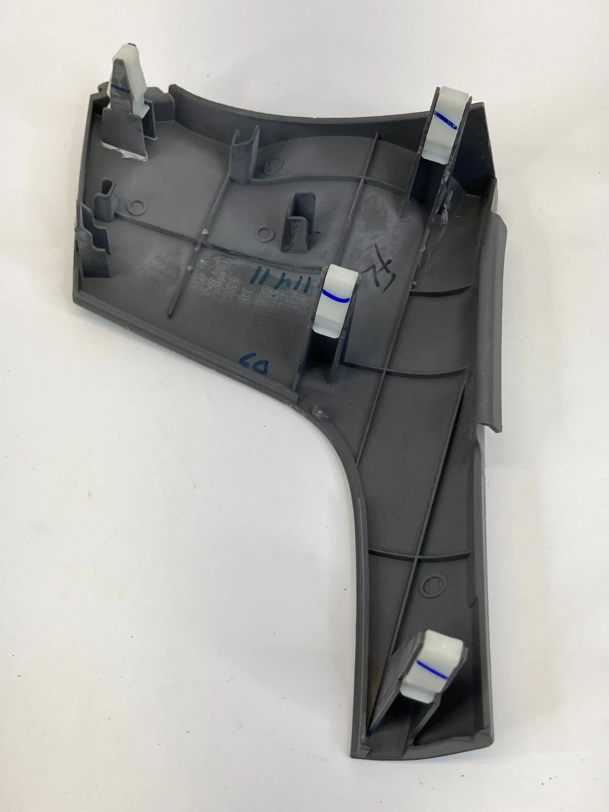 2011-2013 HYUNDAI ELANTRA CENTER DASH LEFT DRIVER SIDE MOLDING PANEL TRIM BEZEL