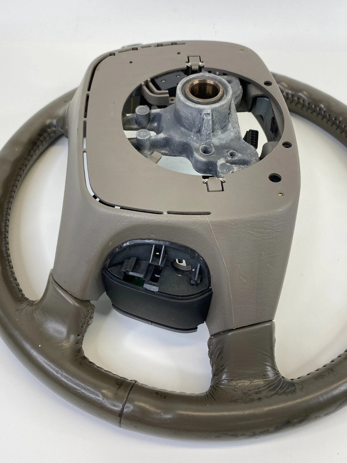 2002-2006 TOYOTA CAMRY XLE LEATHER STEERING WHEEL BROWN CRUISE CONTROLS OEM