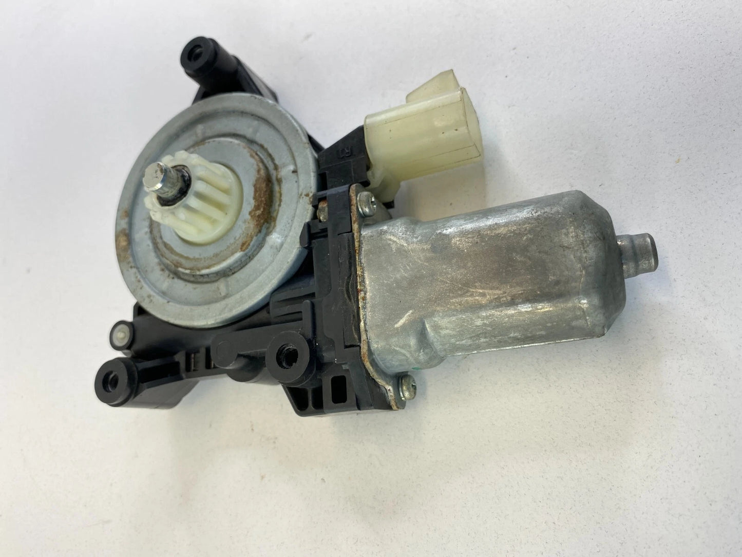 2006-2011 CHEVROLET HHR FRONT LEFT DRIVER SIDE DOOR POWER WINDOW MOTOR OEM