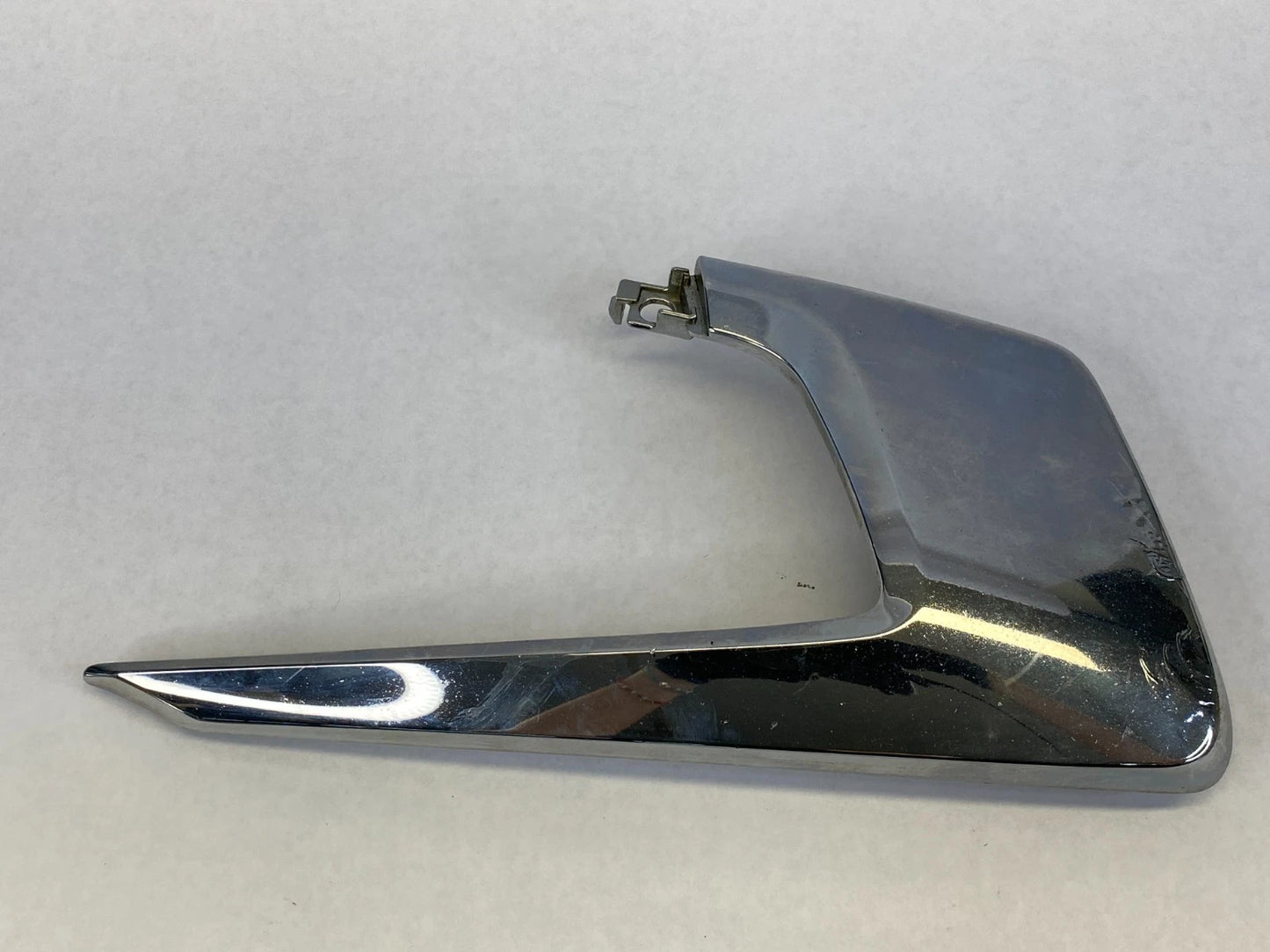 2016-2019 MITSUBISHI OUTLANDER SPORT FRONT LEFT BUMPER MOLDING GARNISH 6407A169