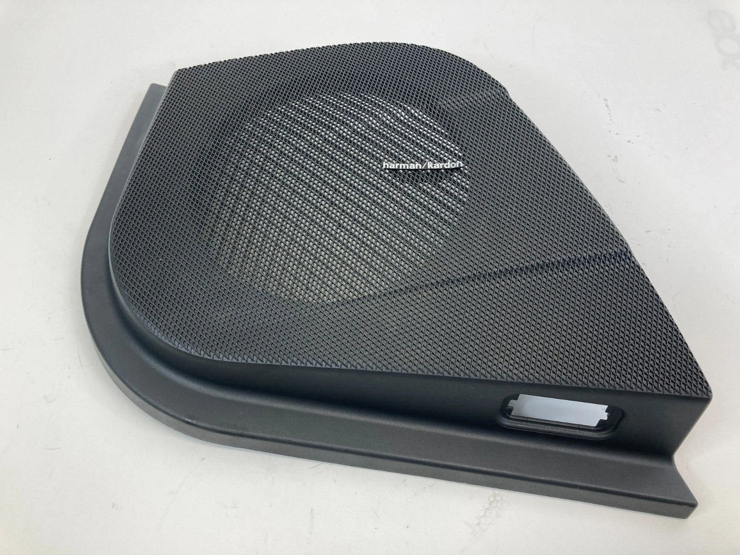 03-09 MERCEDES BENZ E350 FRONT RIGHT SIDE DOOR SPEAKER GRILLE COVER A2117270688