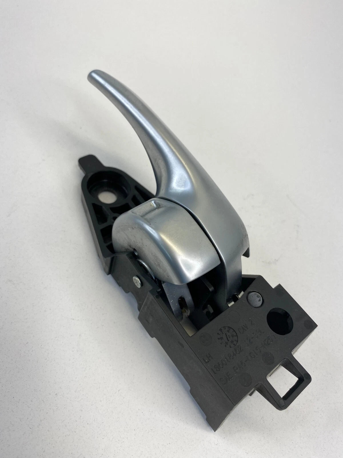 2013-2016 DODGE DART REAR LEFT DRIVER SIDE INNER DOOR HANDLE 186018462 OEM